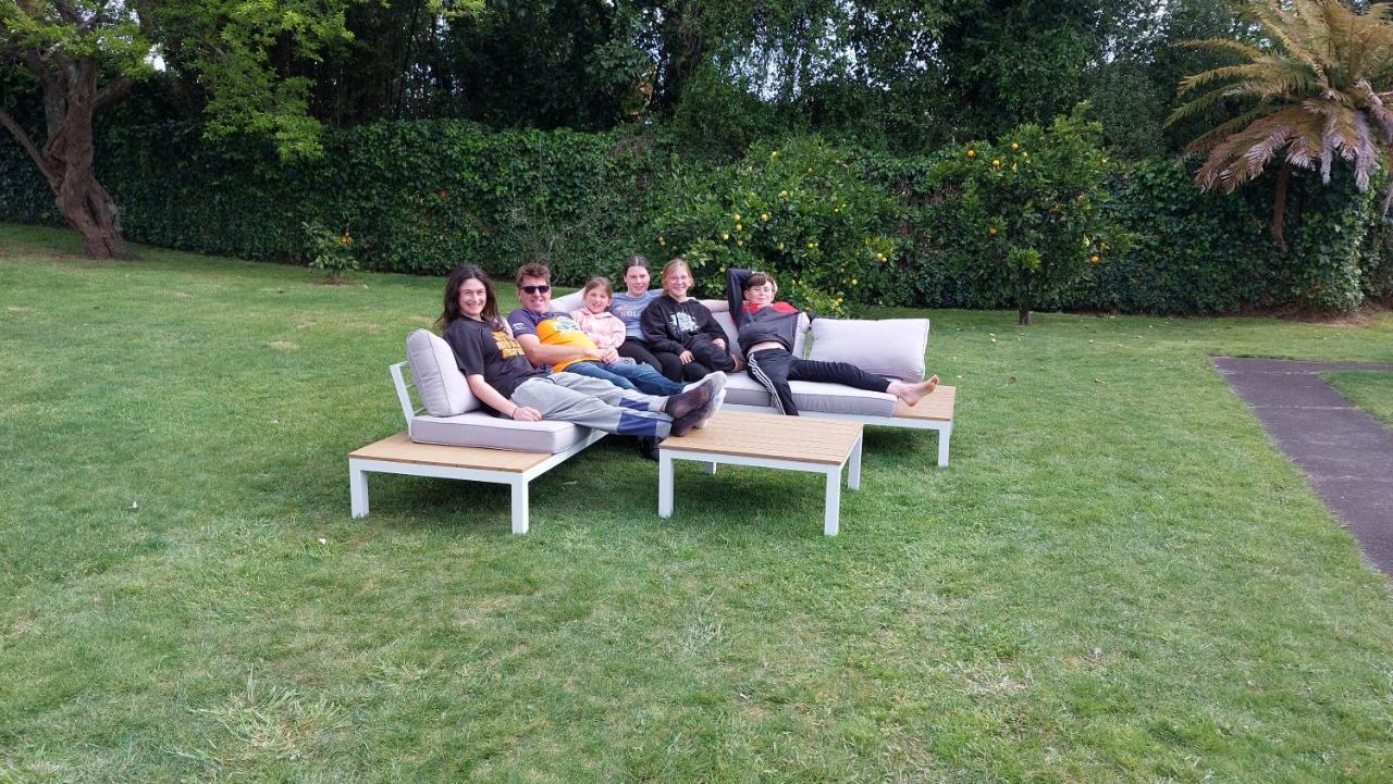 Bed And Breakfast Happy Home Taupo Accommodation Экстерьер фото