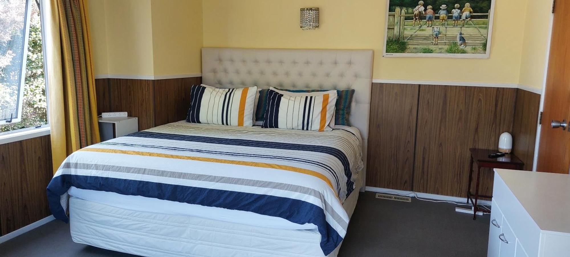 Bed And Breakfast Happy Home Taupo Accommodation Экстерьер фото