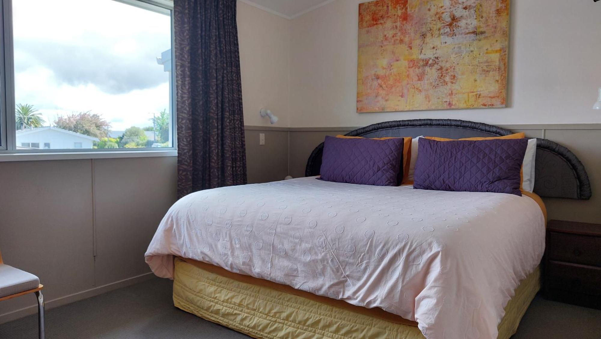 Bed And Breakfast Happy Home Taupo Accommodation Экстерьер фото