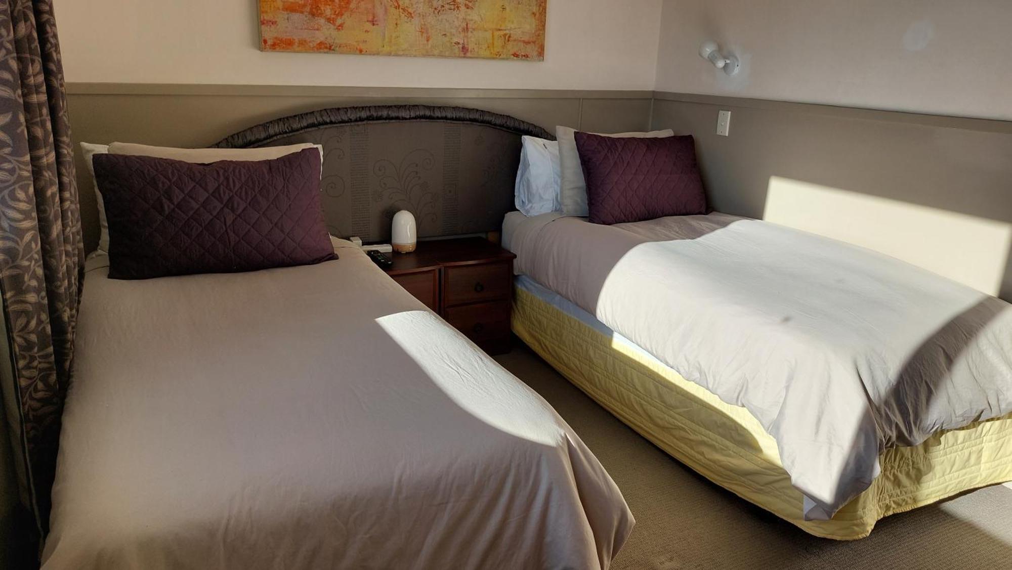 Bed And Breakfast Happy Home Taupo Accommodation Экстерьер фото